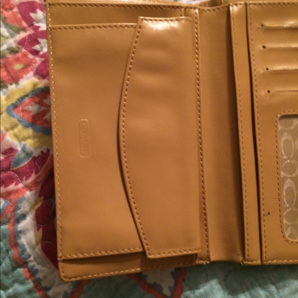 Coach large wallet EXCELLENT - Picture 4 of 7